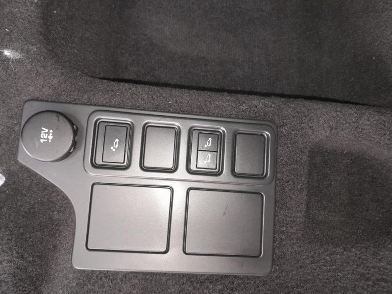 3omPlIUjqR_Crop800x600