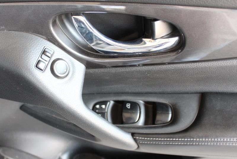 DgyYIJSjm6_Crop800x600