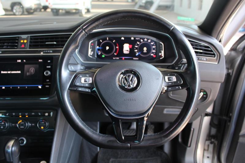 GraIxXxKqb_Crop800x600