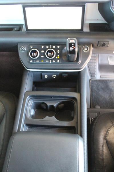 JR2LioqA30_Crop800x600