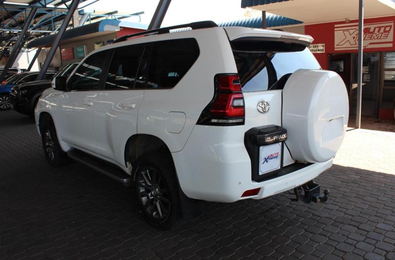 JRStJGhziN_Crop800x600