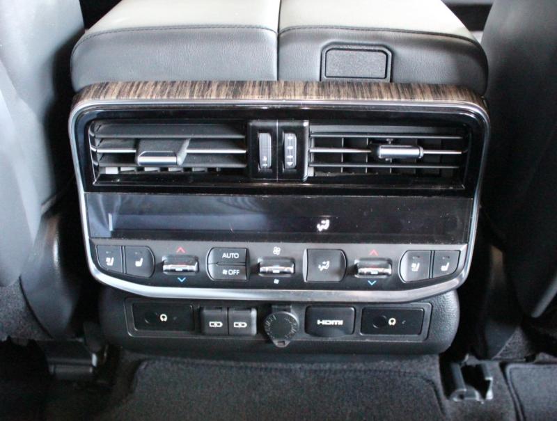 NujECd9Gl1_Crop800x600