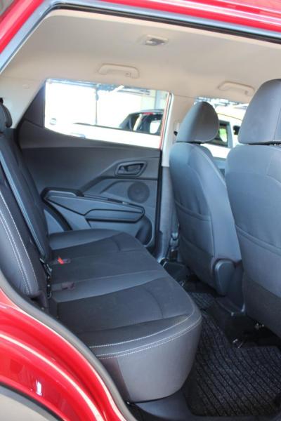 Xx2cQN70zl_Crop800x600