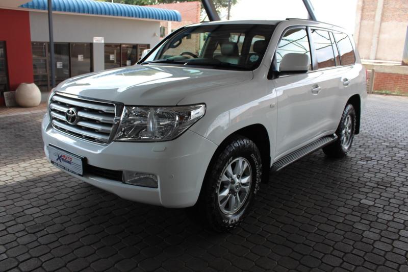 YZy8TyRFTW_Crop800x600