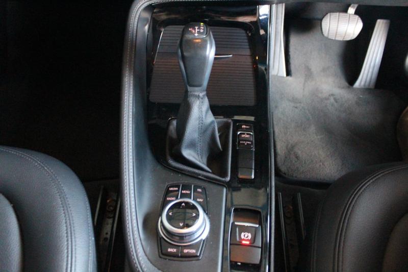 Yn6xVc7xcx_Crop800x600