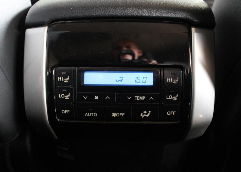 bJI3zhNfu4_Crop800x600