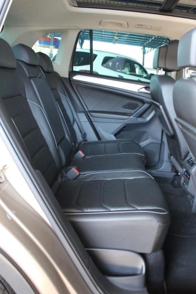 lZIy3moSWK_Crop800x600