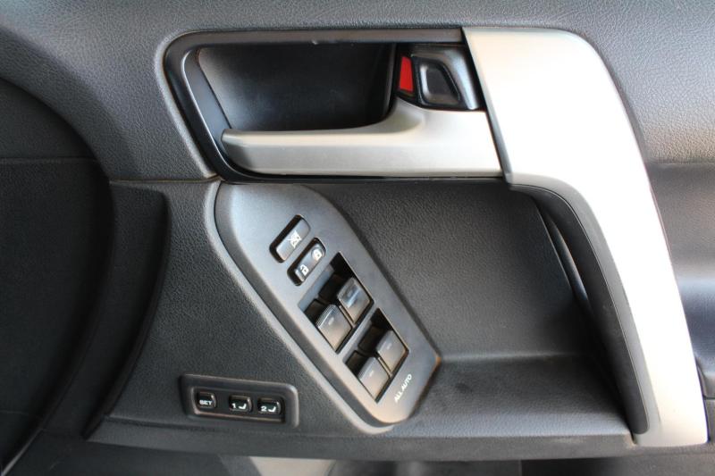 yu1eLVTMRP_Crop800x600