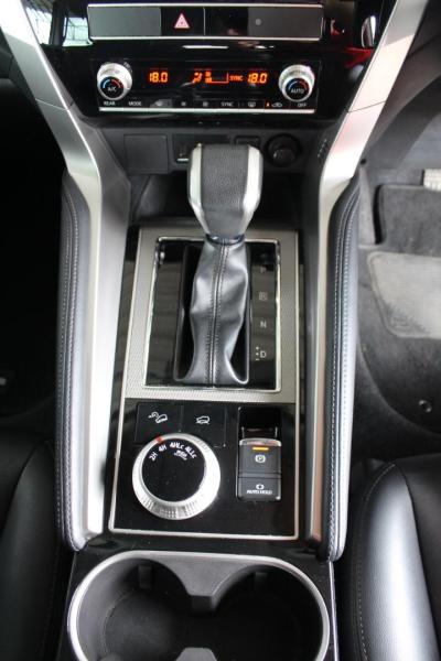 2sPz9trbVQ_Crop800x600