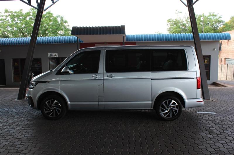 fkHo9oflhP_Crop800x600