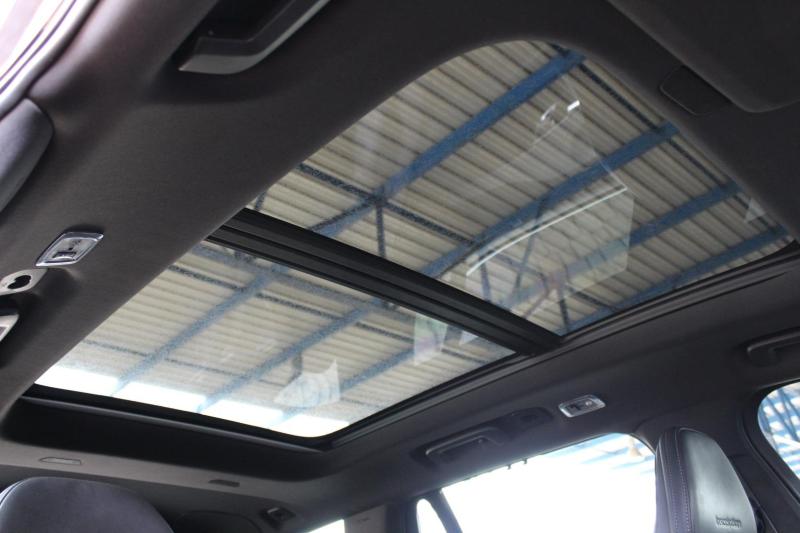 hI5o3j85YA_Crop800x600