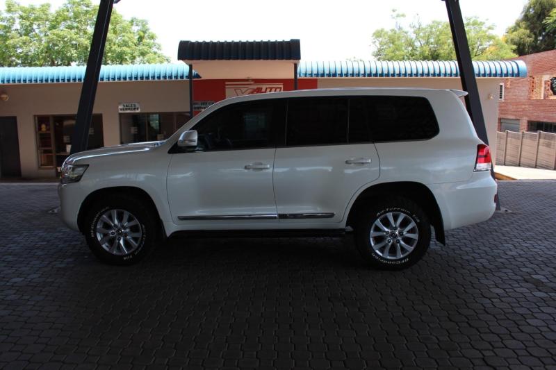 RYIZ7AnFNP_Crop800x600