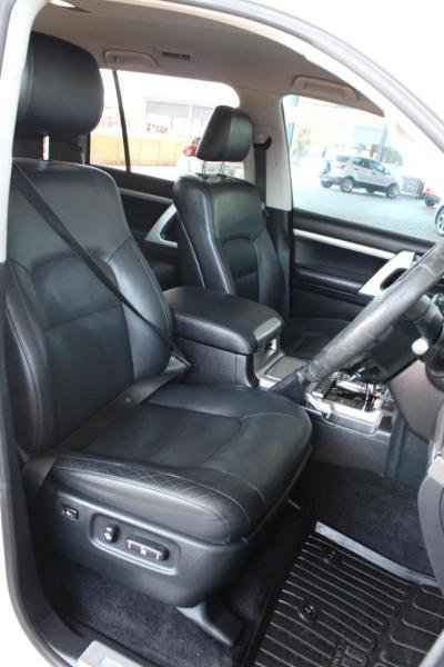 fNCRmlq5gD_Crop800x600