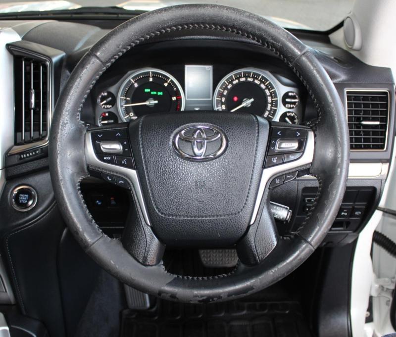 vkzkYziooq_Crop800x600