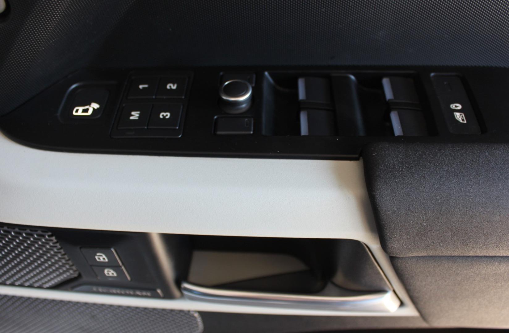 image-5dd2f4bc0edcd396184c1d7a1dab8561